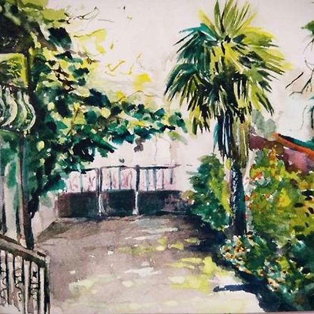 Homestay Izolda Batumi Eksteriør billede