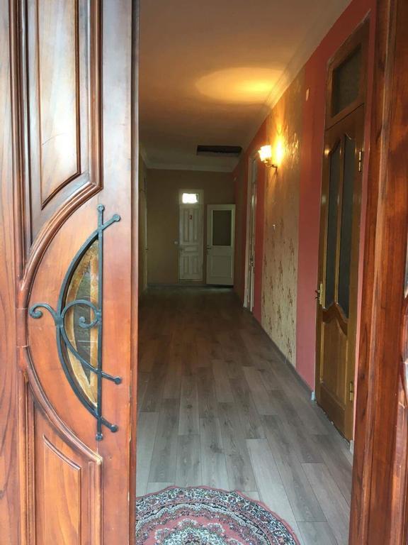 Homestay Izolda Batumi Eksteriør billede