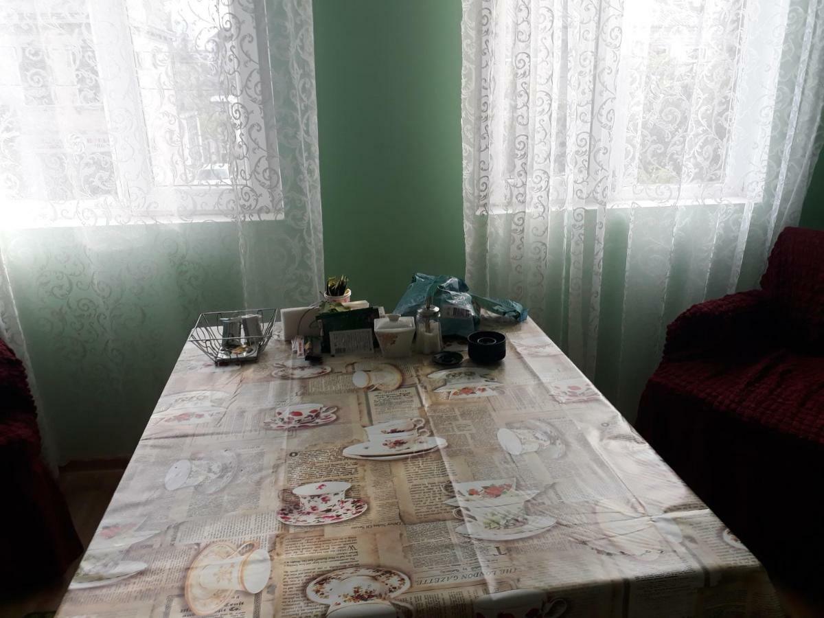 Homestay Izolda Batumi Eksteriør billede